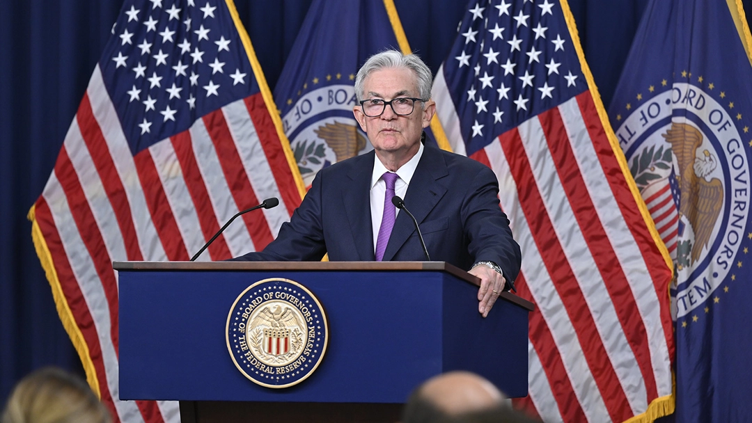 Juros nos EUA, Powell não descarta nova alta de juros, mas diz que Fed atuará com cautela, Capital Aberto