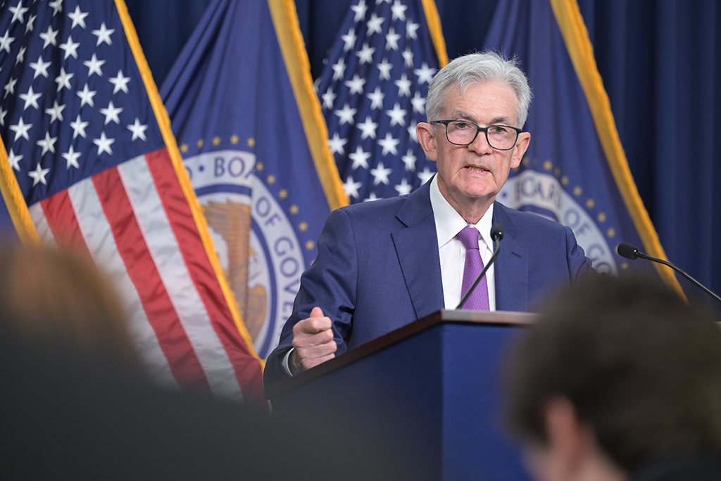 Powell, Powell reforça que Fed manterá juros no patamar atual o tempo que for necessário, Capital Aberto